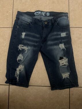 MEN STREET RULES DENIM SHORTS RIPPED SIZE 32